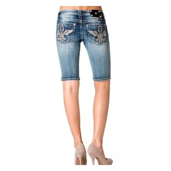 Miss Me Y2K Bling fleur angel wings Bermuda Shorts sz 26 - Picture 1 of 6